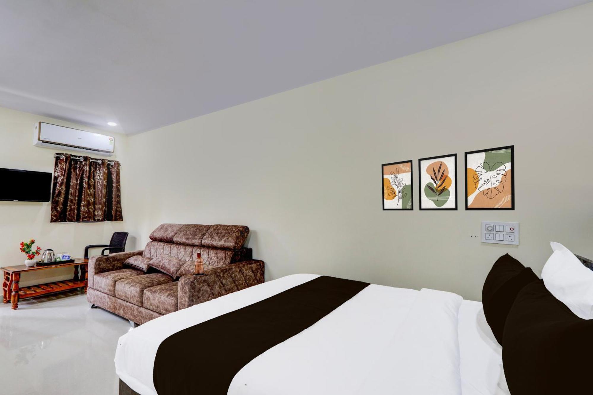 Hotel O Gk Grand Bibinagar Bagian luar foto