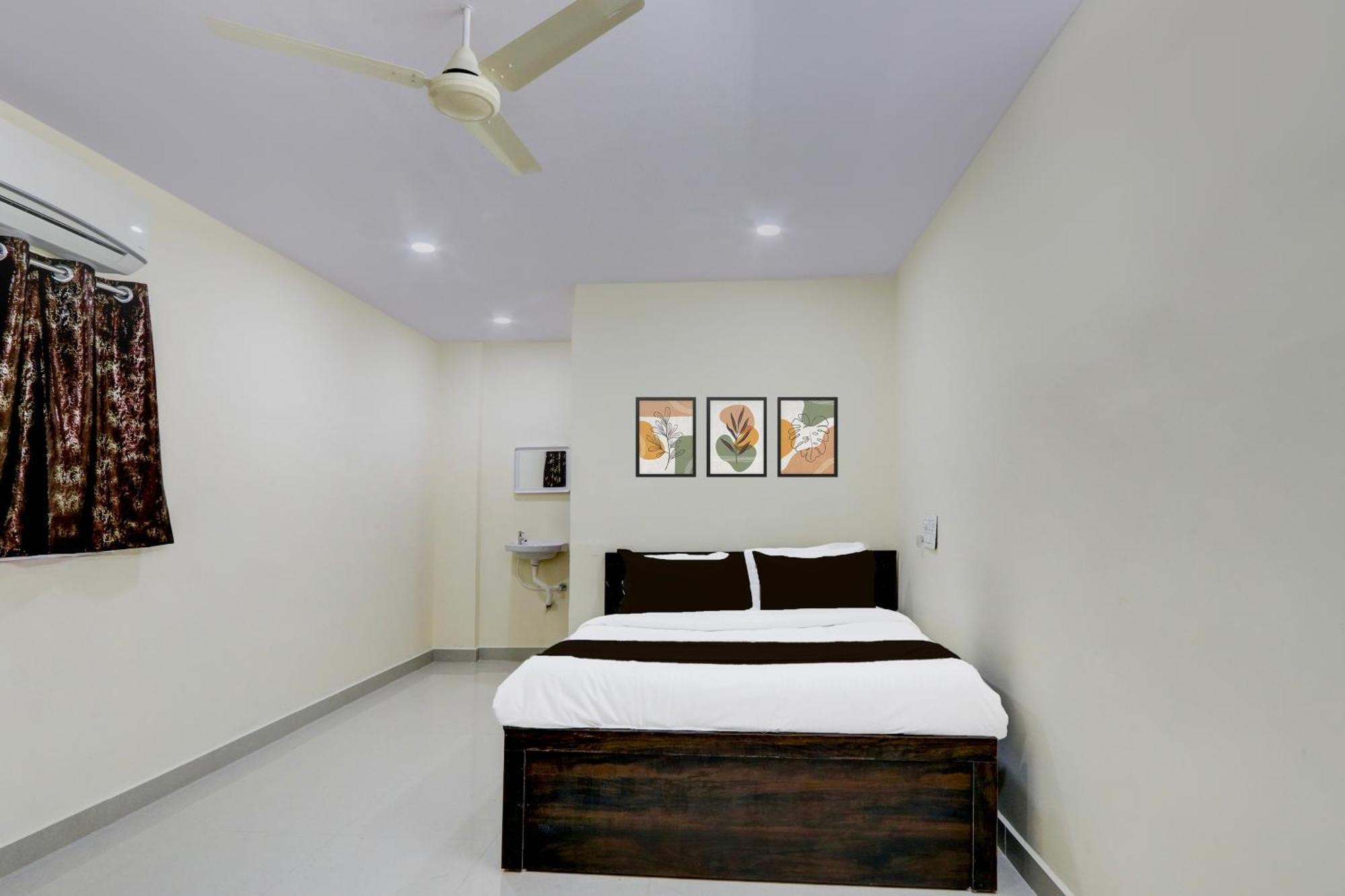 Hotel O Gk Grand Bibinagar Bagian luar foto
