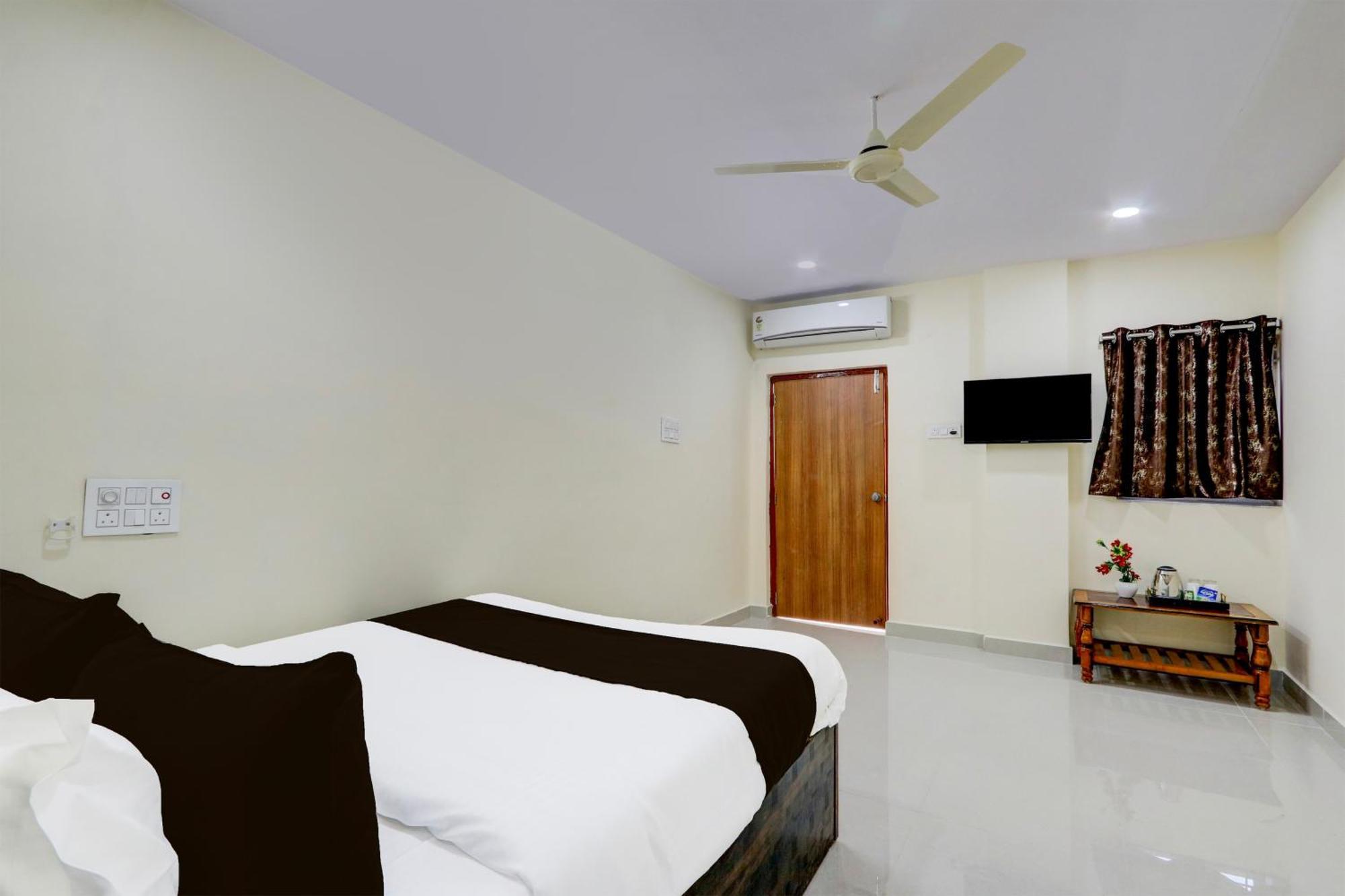 Hotel O Gk Grand Bibinagar Bagian luar foto