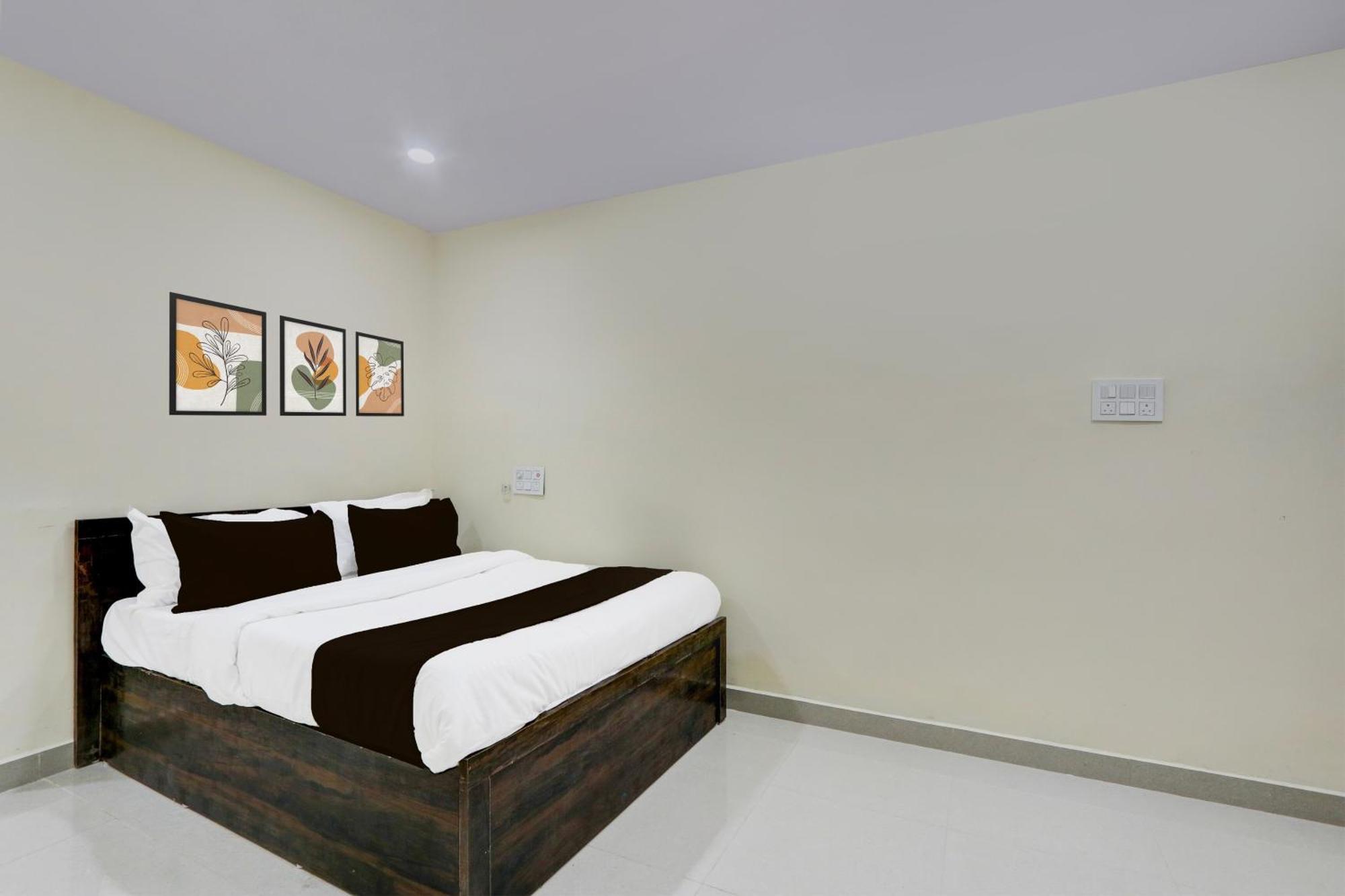 Hotel O Gk Grand Bibinagar Bagian luar foto